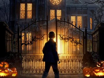 Spielberg Reminiscent "House with a Clock in its Walls" Debuts with Michael Moore Mock-u-mentry Spielberg Reminiscent "House with a Clock in its Walls" Debuts with Michael Moore Mock-u-mentry
